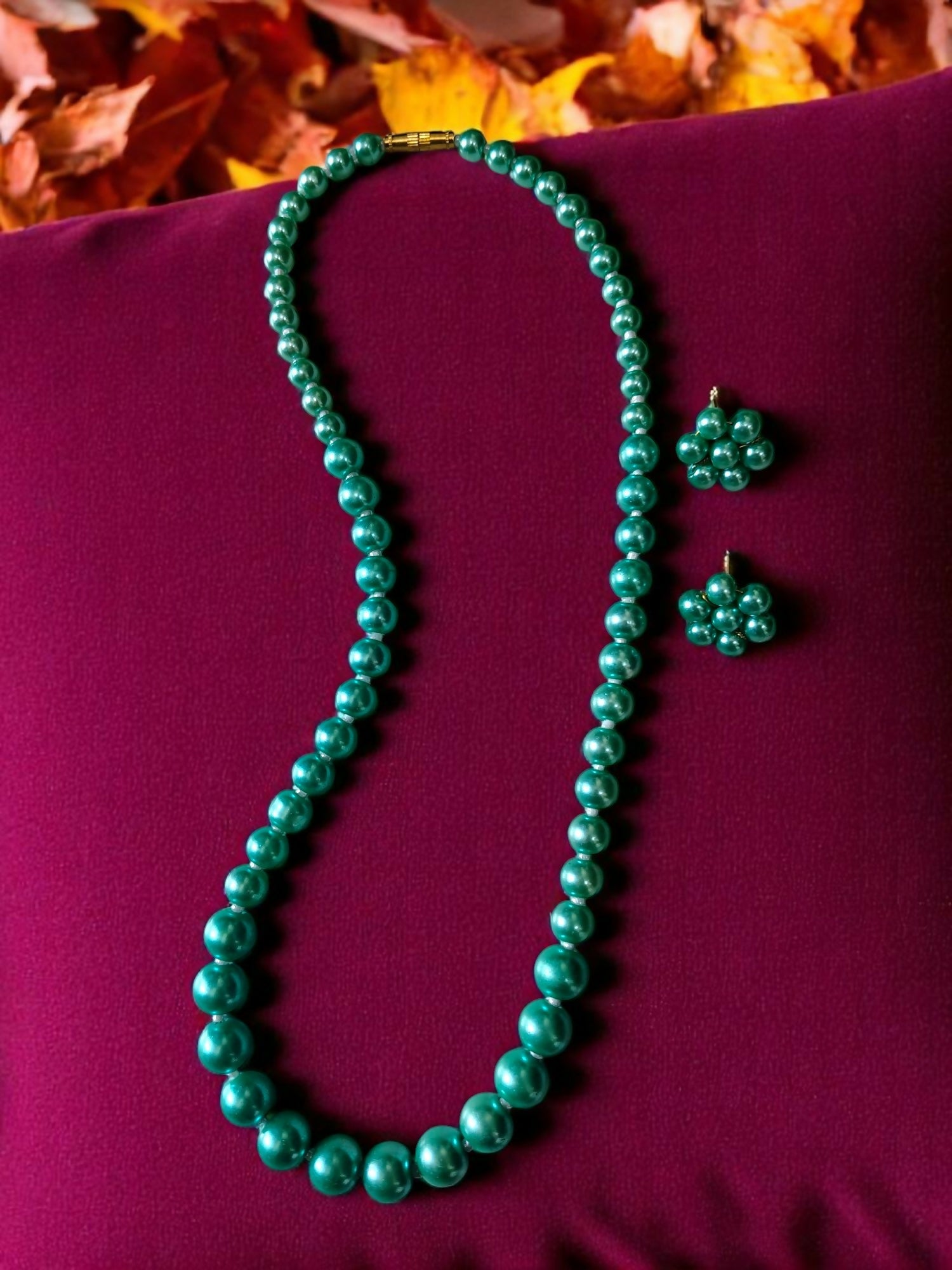 Inhanns Spectrum Everyday Pearl Sets - Single Strand - Army Green