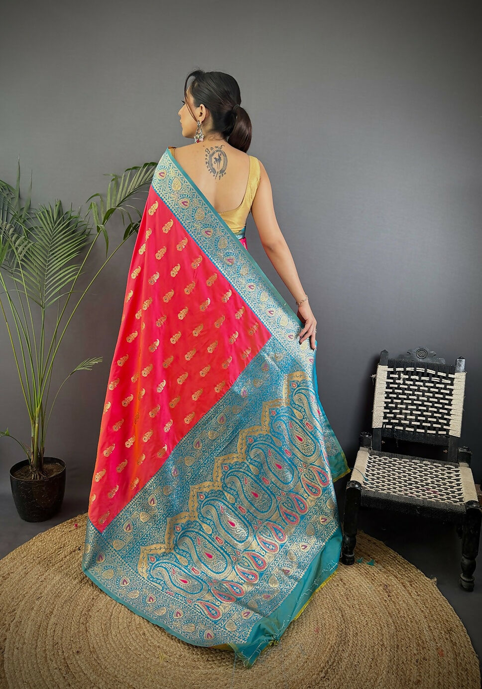 Joban Fashion Banarasi Pink Woven Butti Soft Silk Saree - Distacart