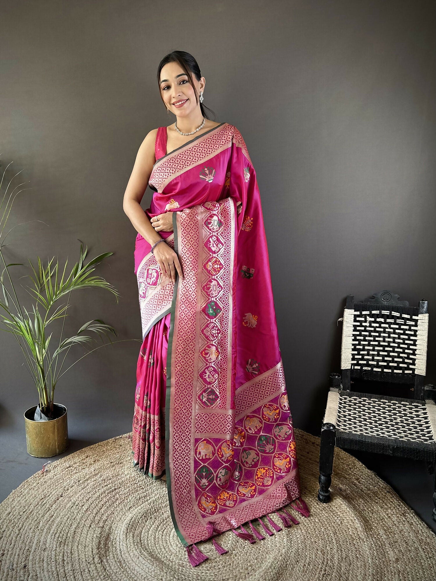 Joban Fashion Pink Elephant & Floral Motifs Soft Lichi Silk Banarasi Saree - Distacart