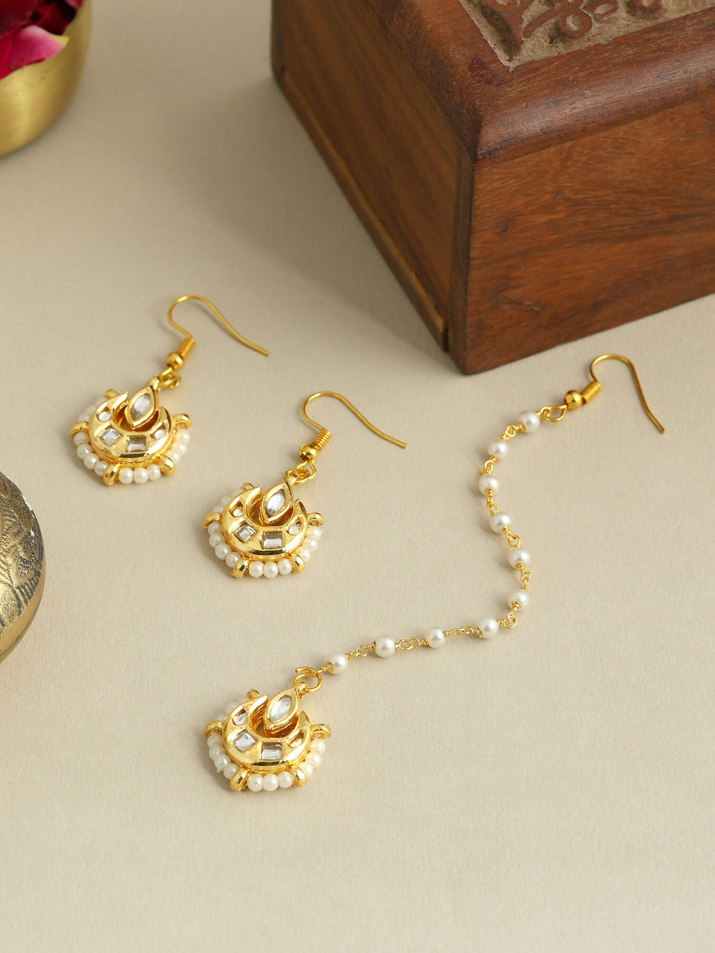 Ruby Raang Kundan Maang Tikka With Earrings - Distacart