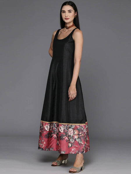 Ahalyaa Women's Traditional wear Ethnic Dress - Black