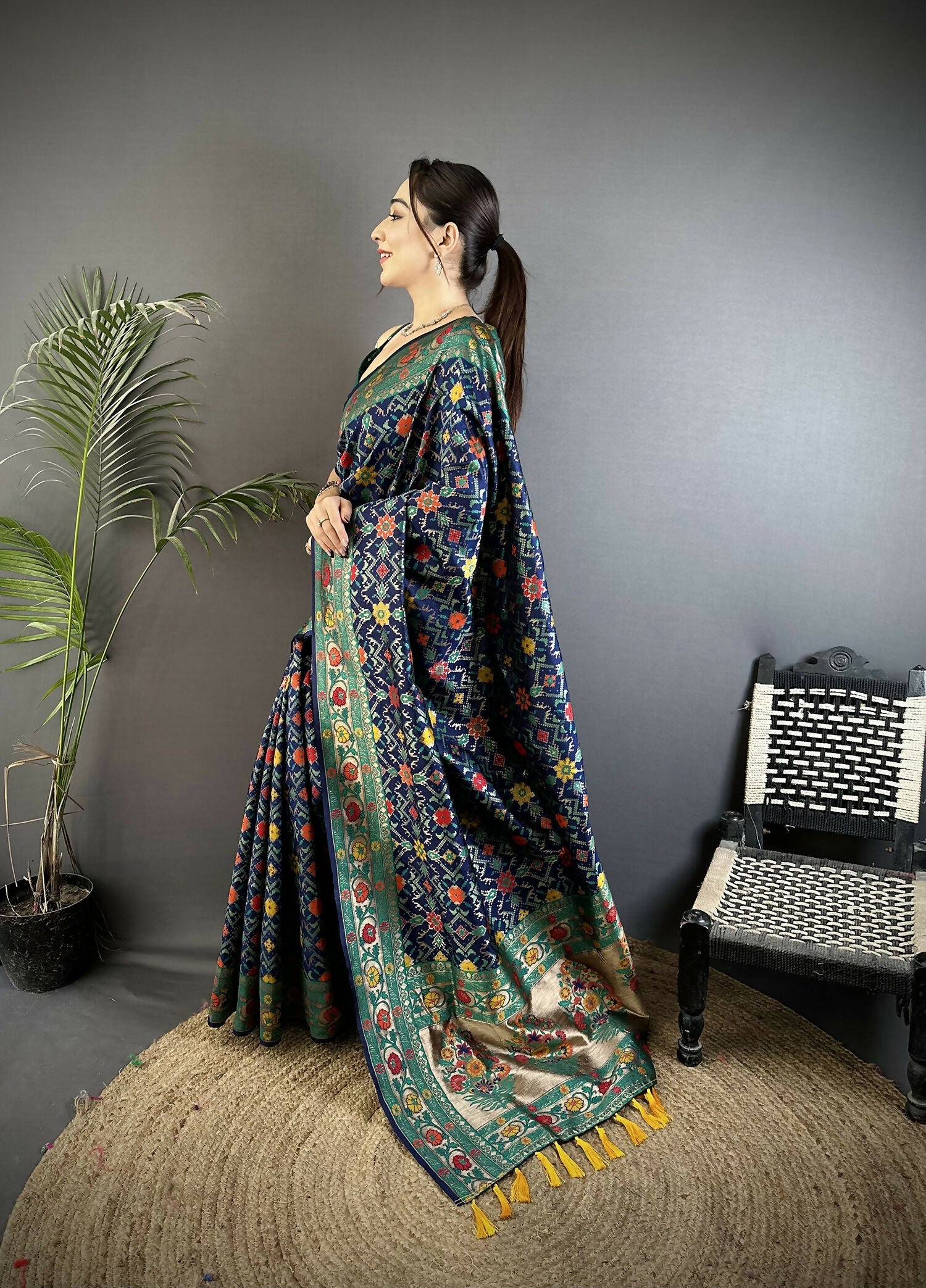 Joban Fashion Navy Blue Banarasi Soft Silk Woven Saree - Distacart