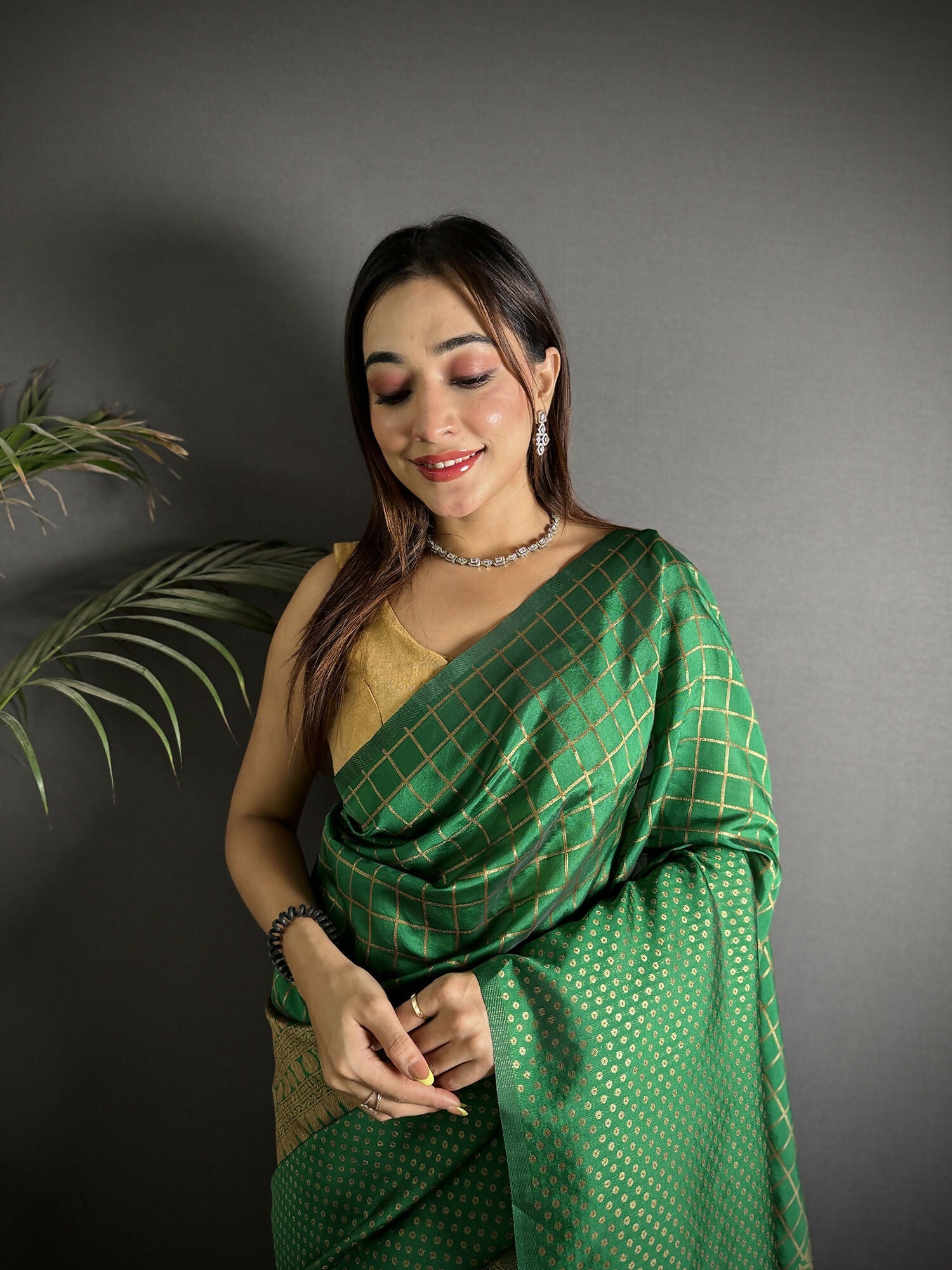 Joban Fashion Emerald Green Banarasi Soft Lichi Silk Checks & Woven Saree - Distacart