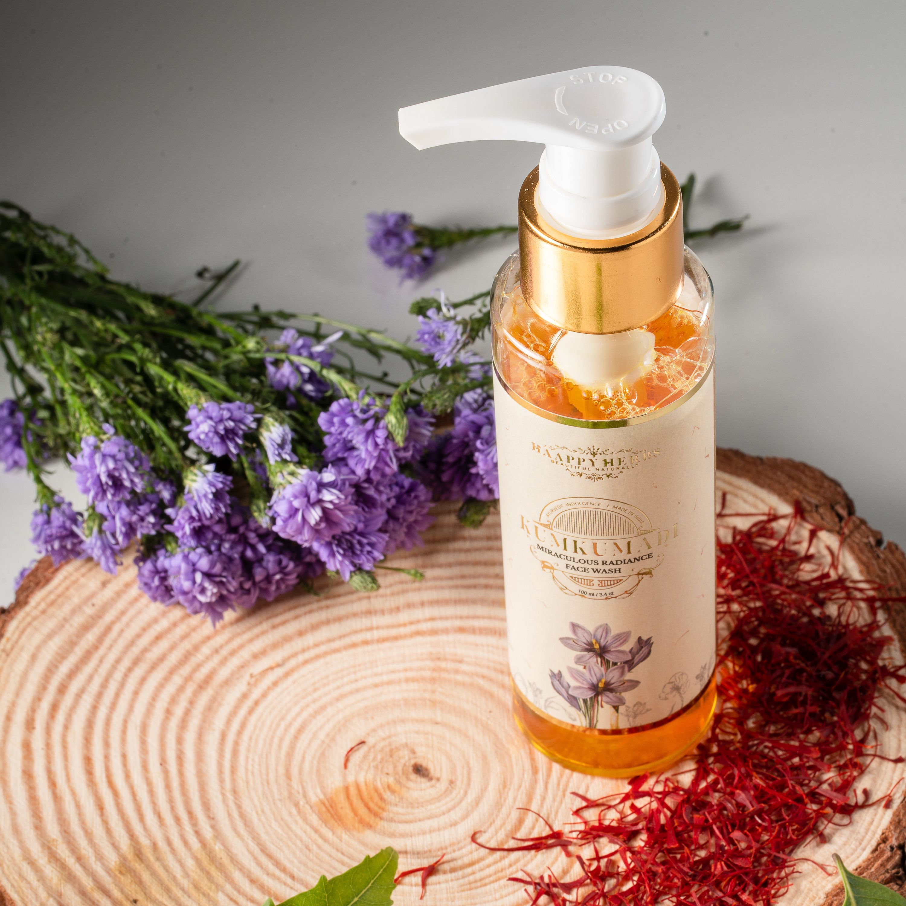 Haappyherbs Kumkumadi Miraculous Radiance Face Wash - Distacart