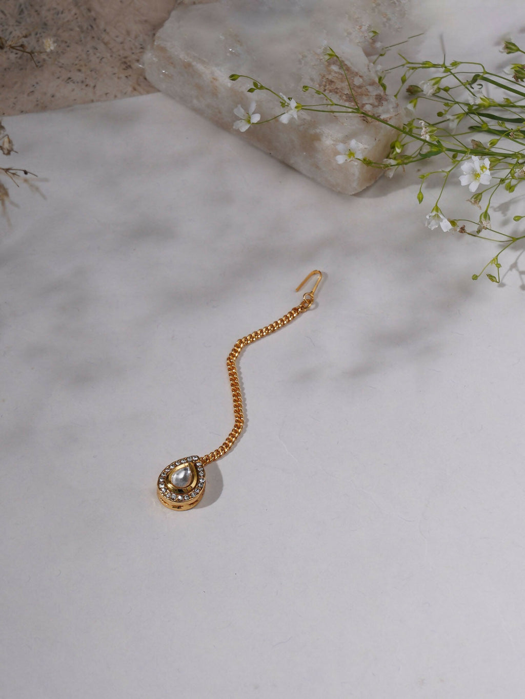 Kundan Maang Tikka (Gold) - Ruby Raang - Distacart