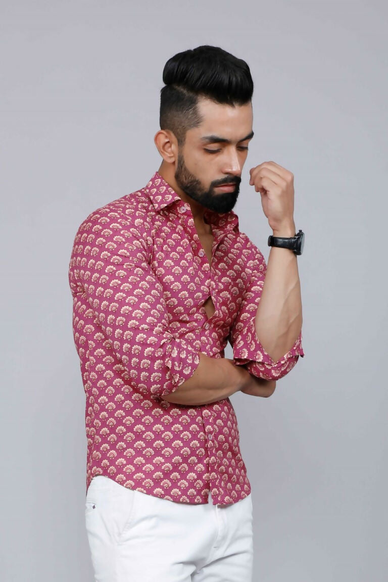 Miravan Men's Pink Regular Fit Floral Printed Cotton Casual Shirt