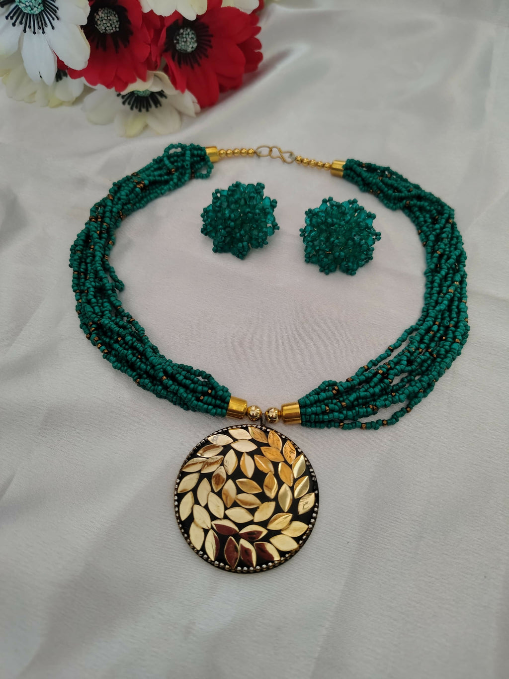 Inhanns All-Day Statement Beaded Necklace Set - Sea Green