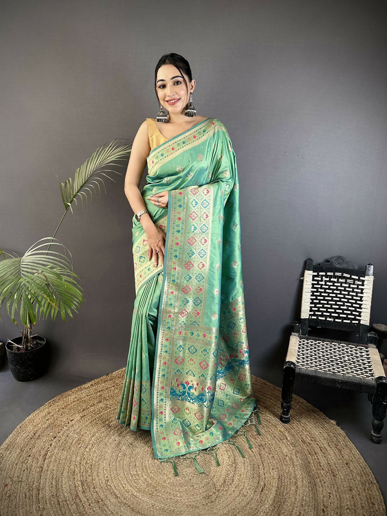 Joban Fashion Sea Green Geometric Pattern Soft Silk Patola Saree - Distacart
