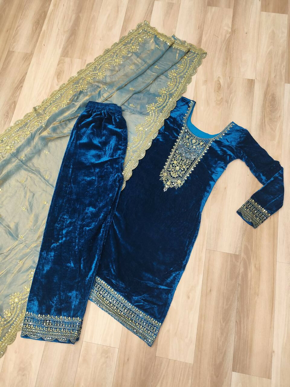Vastranavya Morpeach Velvet With Rich Sequins & Zari Embroidered Work Top-Bottom With Dupatta - Distacart