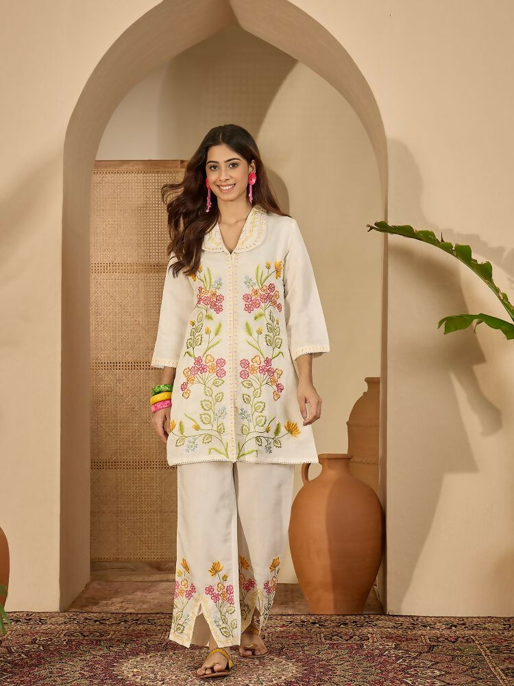 Joban Fashion Women Cream Roman Silk Embroidered Stitched Kurta Set - Distacart
