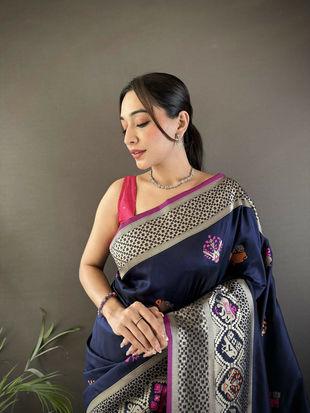 Joban Fashion Navy Blue Elephant & Floral Motifs Soft Lichi Silk Banarasi Saree - Distacart