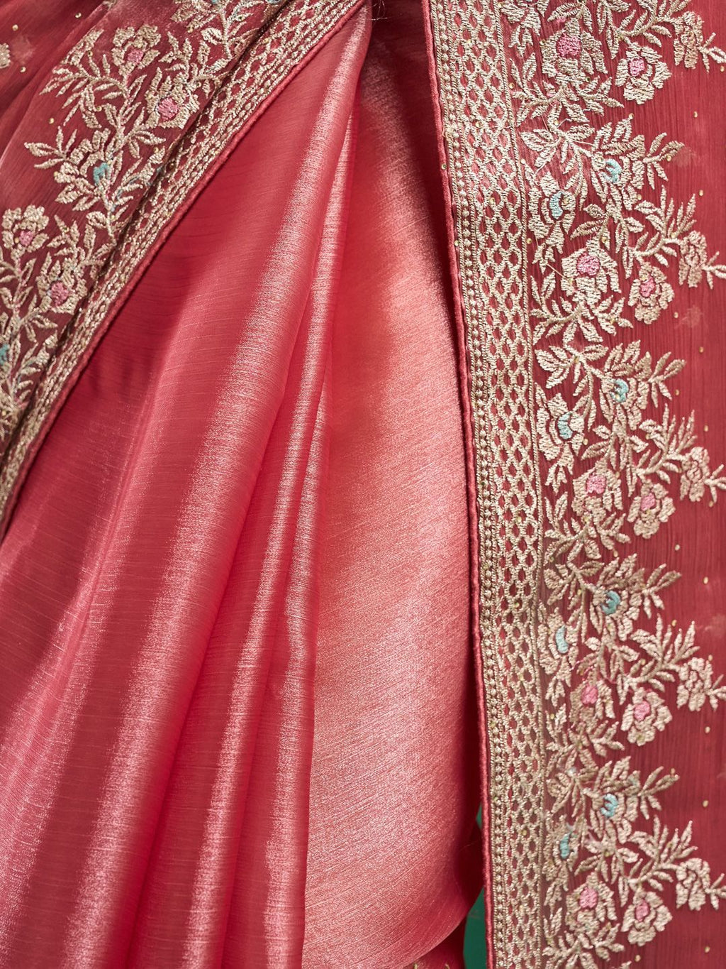 kasee Floral Embroidered Silk Blend Saree - Distacart