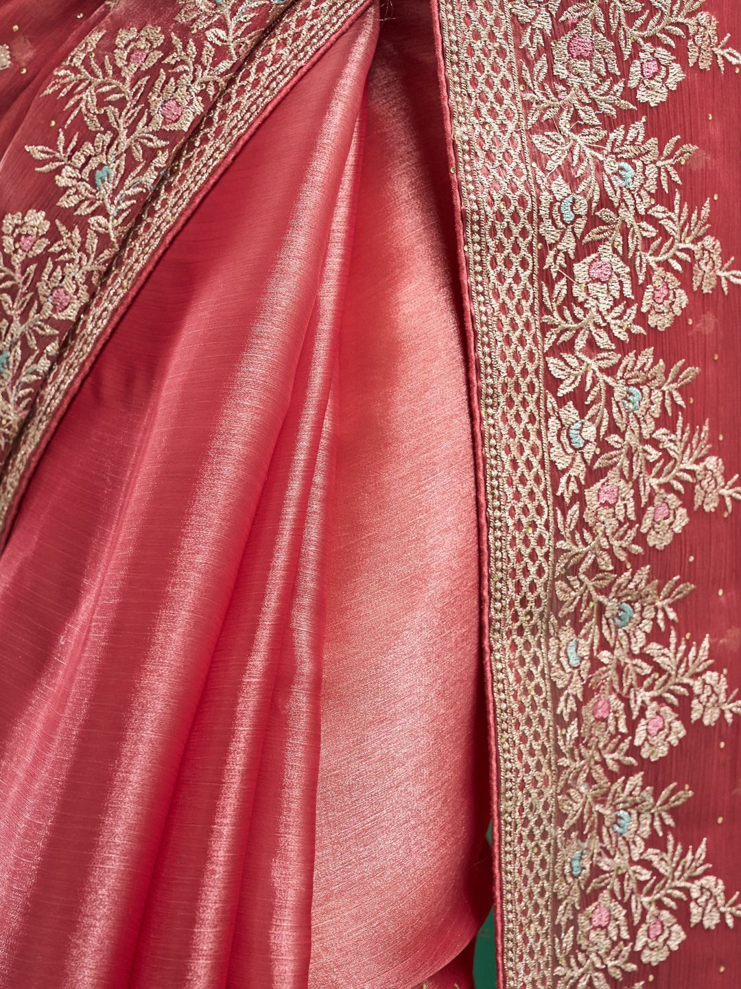kasee Floral Embroidered Silk Blend Saree - Distacart