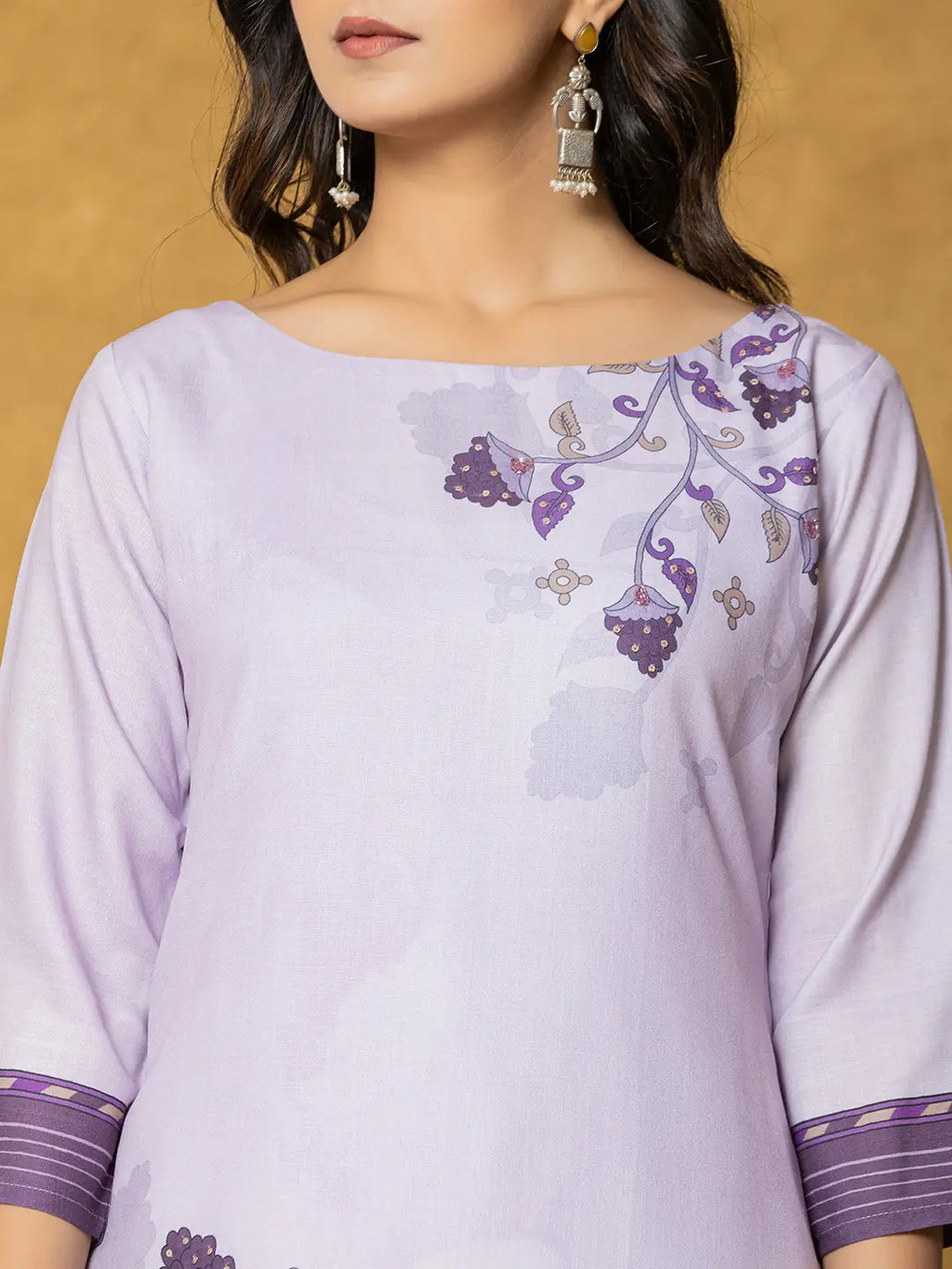 Yufta Lavender And White Linen Kurta Dupatta Pant Set
