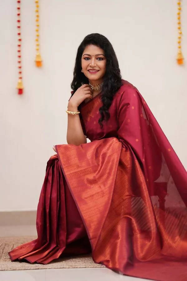 DEIANA'S Beautiful Designer Golden zari Soft Lichi Silk Saree - Red
