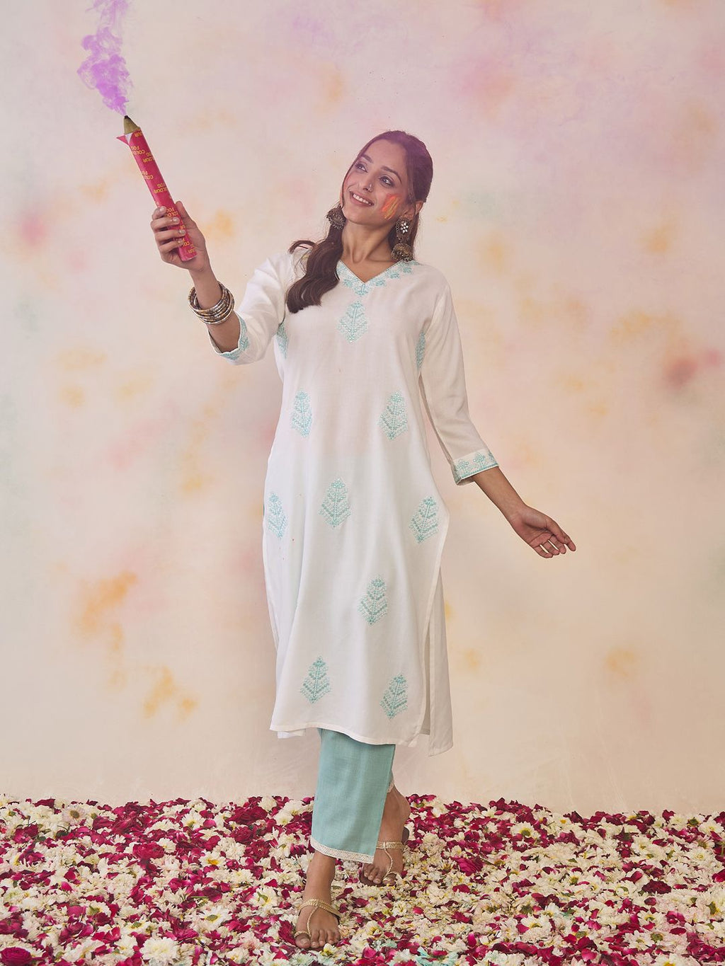 Indo Era Women Ethnic Motifs Embroidered Sequinned Floral Kurta - Distacart
