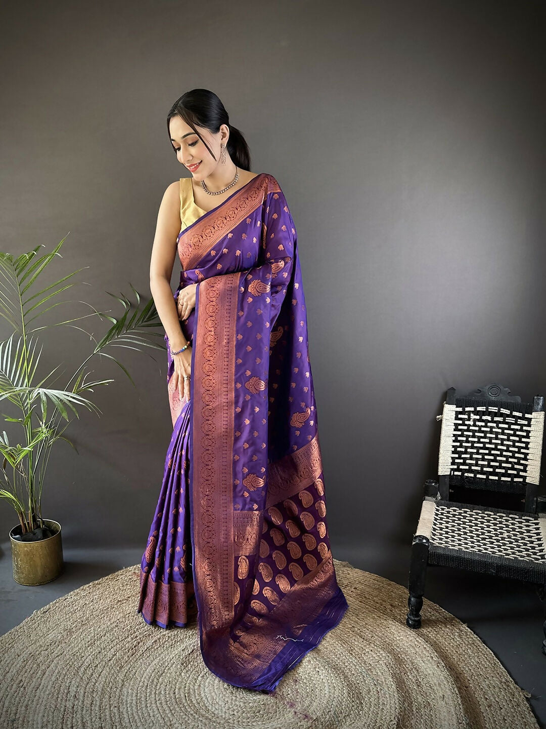 Joban Fashion Banarasi Purple Woven Soft Silk Saree - Distacart