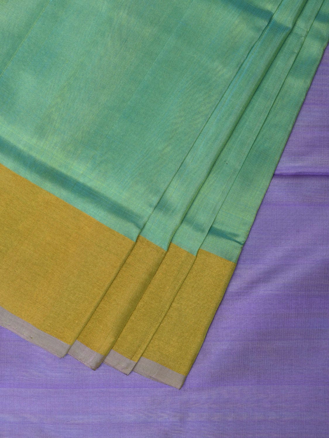 Light Green and Lavender Uppada Silk Handloom Plain Saree with Contrast Pallu Design - Global Threads