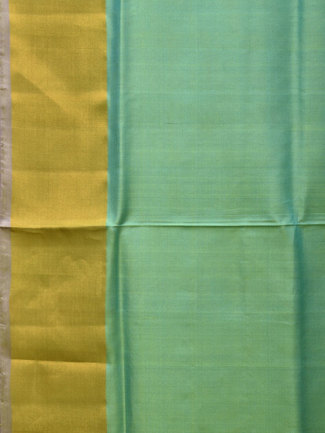 Light Green and Lavender Uppada Silk Handloom Plain Saree with Contrast Pallu Design - Global Threads