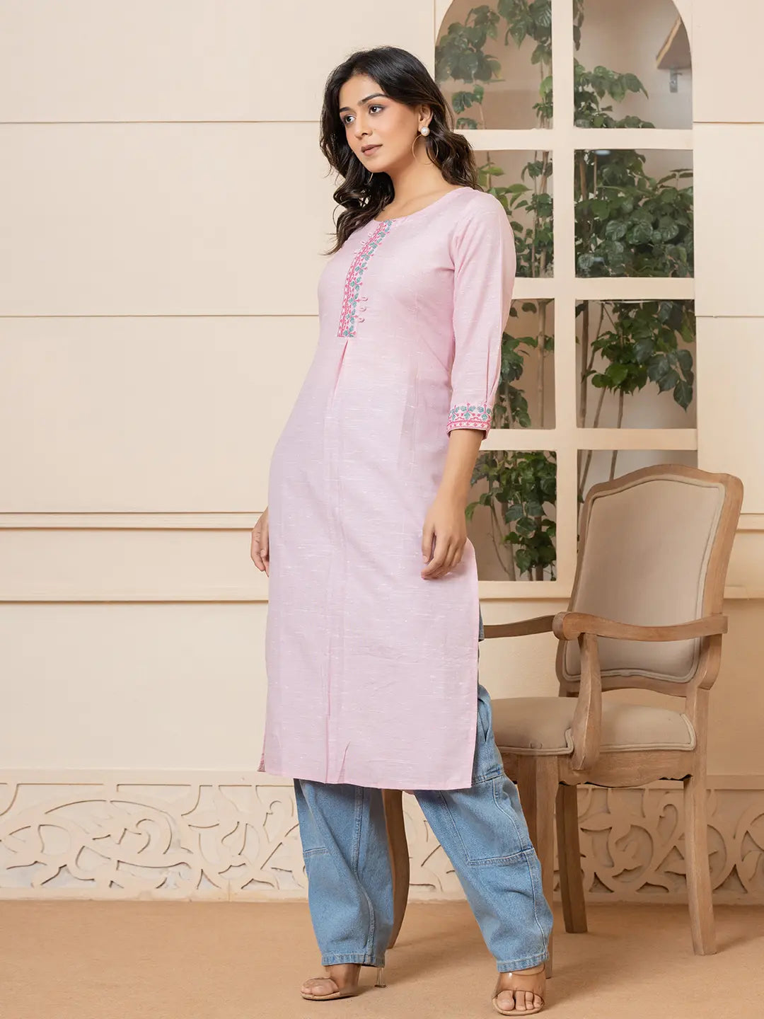 Yufta Linen Pink Embroidery Straight Kurta