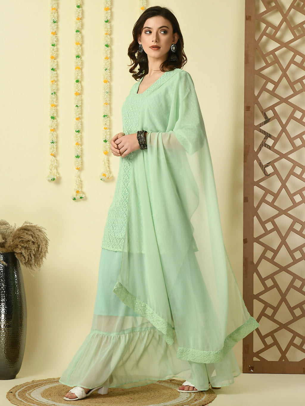 Myshka Women's Green Georgette Kurti & Skirt With Dupatta Party Sets