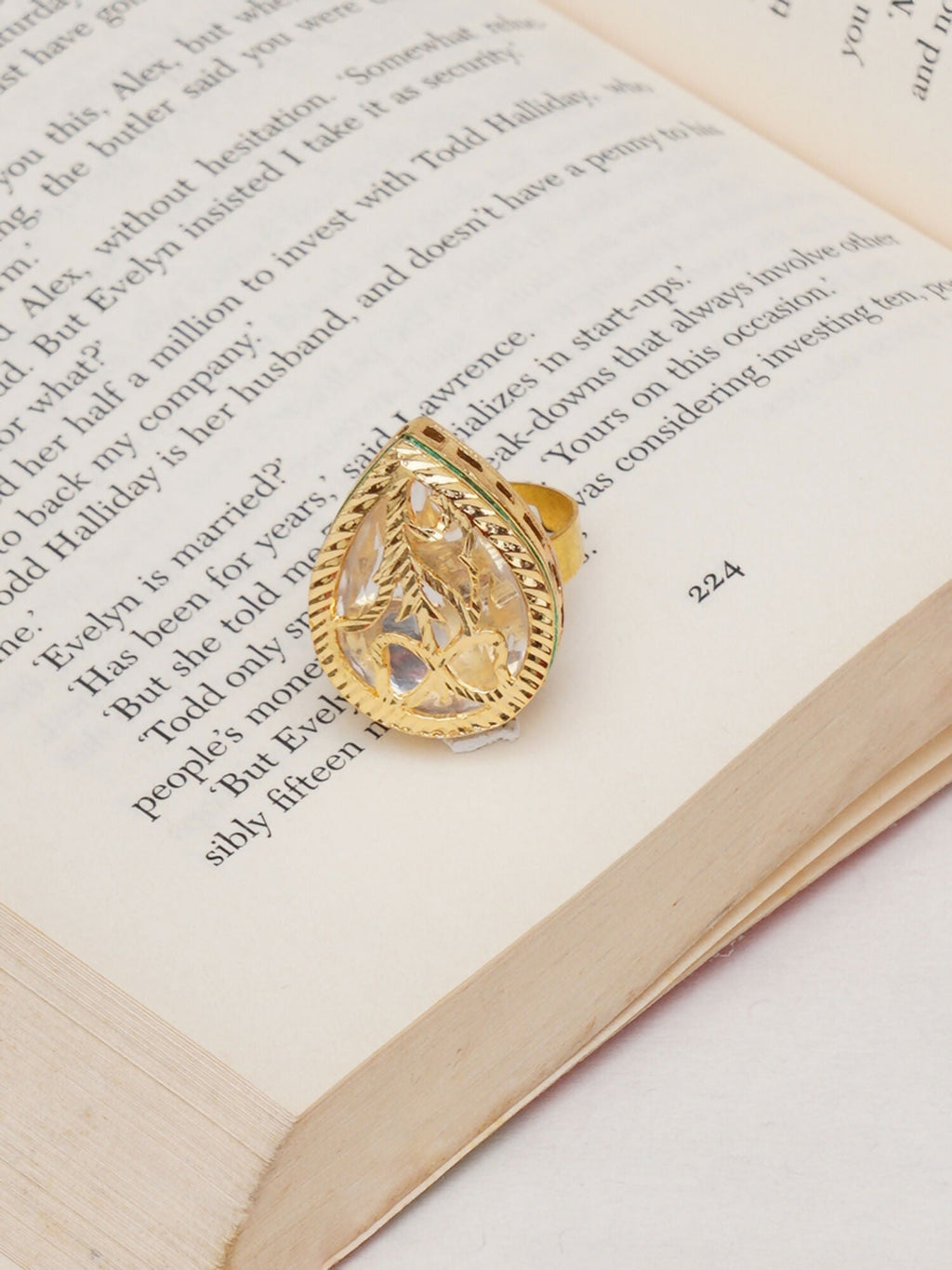 Kundan Ring (gold) - Ruby Raang