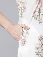 Ahalyaa Women's Off White Pure Cotton Floral Printed Kurta - Distacart