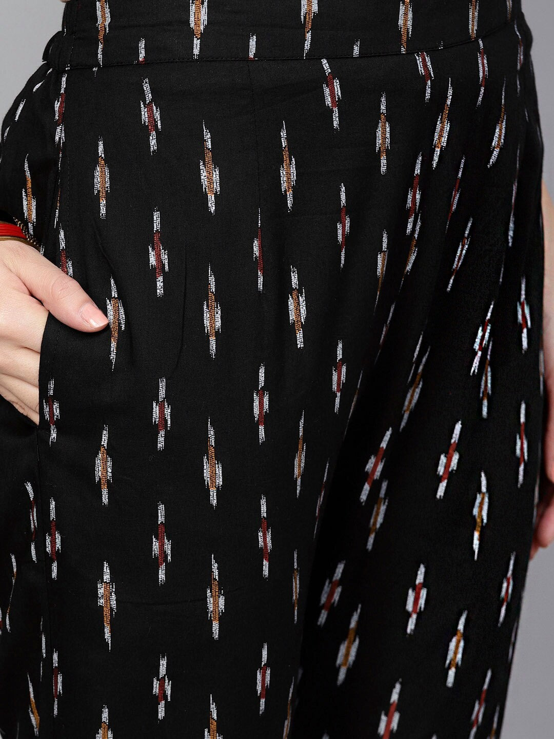 Antaran Black Pure Cotton Printed Kurta Pant Set - Distacart