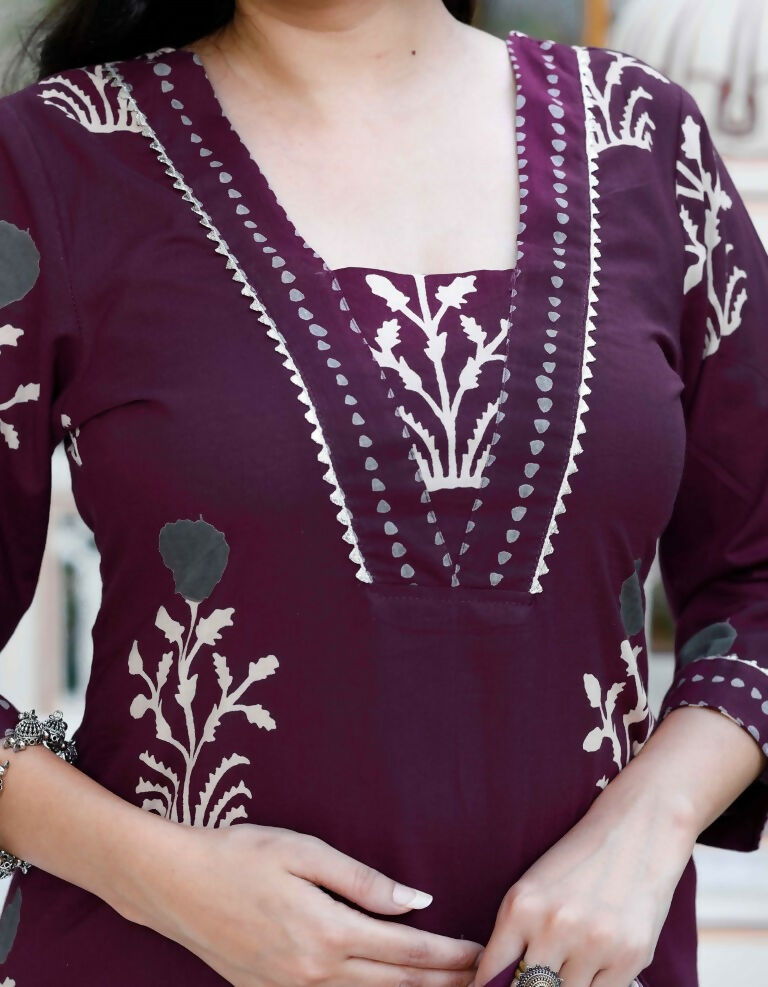 Miravan Women's Cotton Fabric Purple Kurta With Palazzo