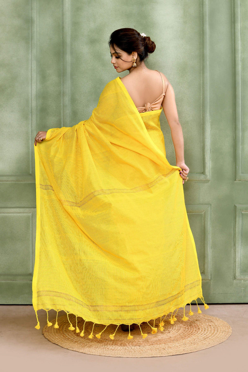Piyari Fashion Women's Yellow Embellished Cotton Blend Zari Check Handloom Saree - Distacart