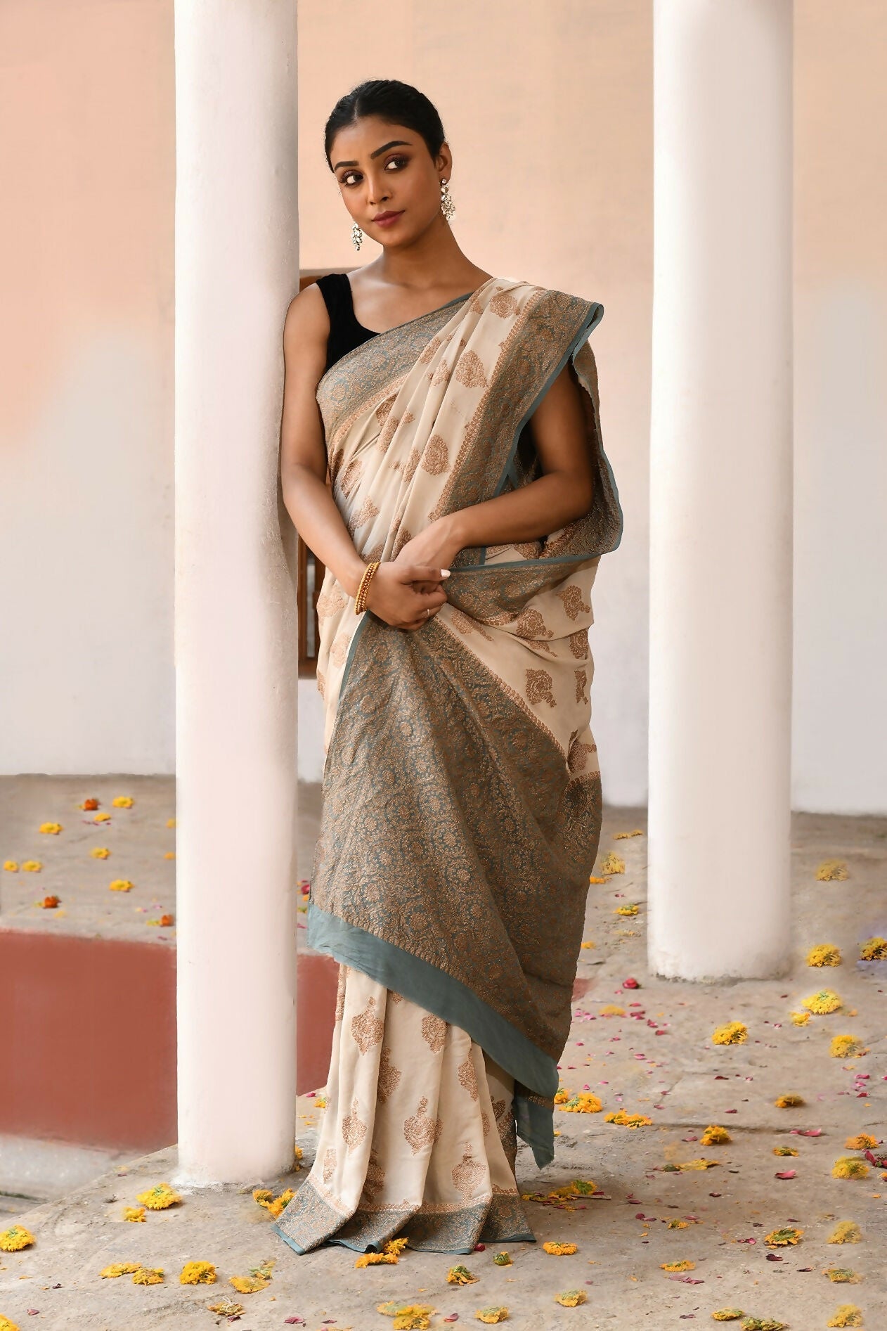 Joban Fashion Ivory Crepe Chiffon Pure Handloom Banarasi Silk Saree