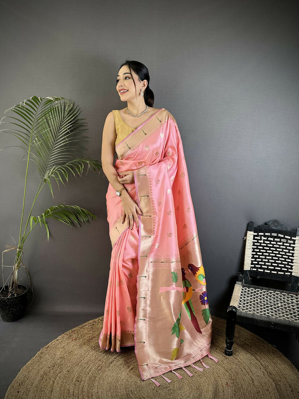 Joban Fashion Light Pink Peacock & Floral Motifs Soft Silk Kanchipuram Saree - Distacart