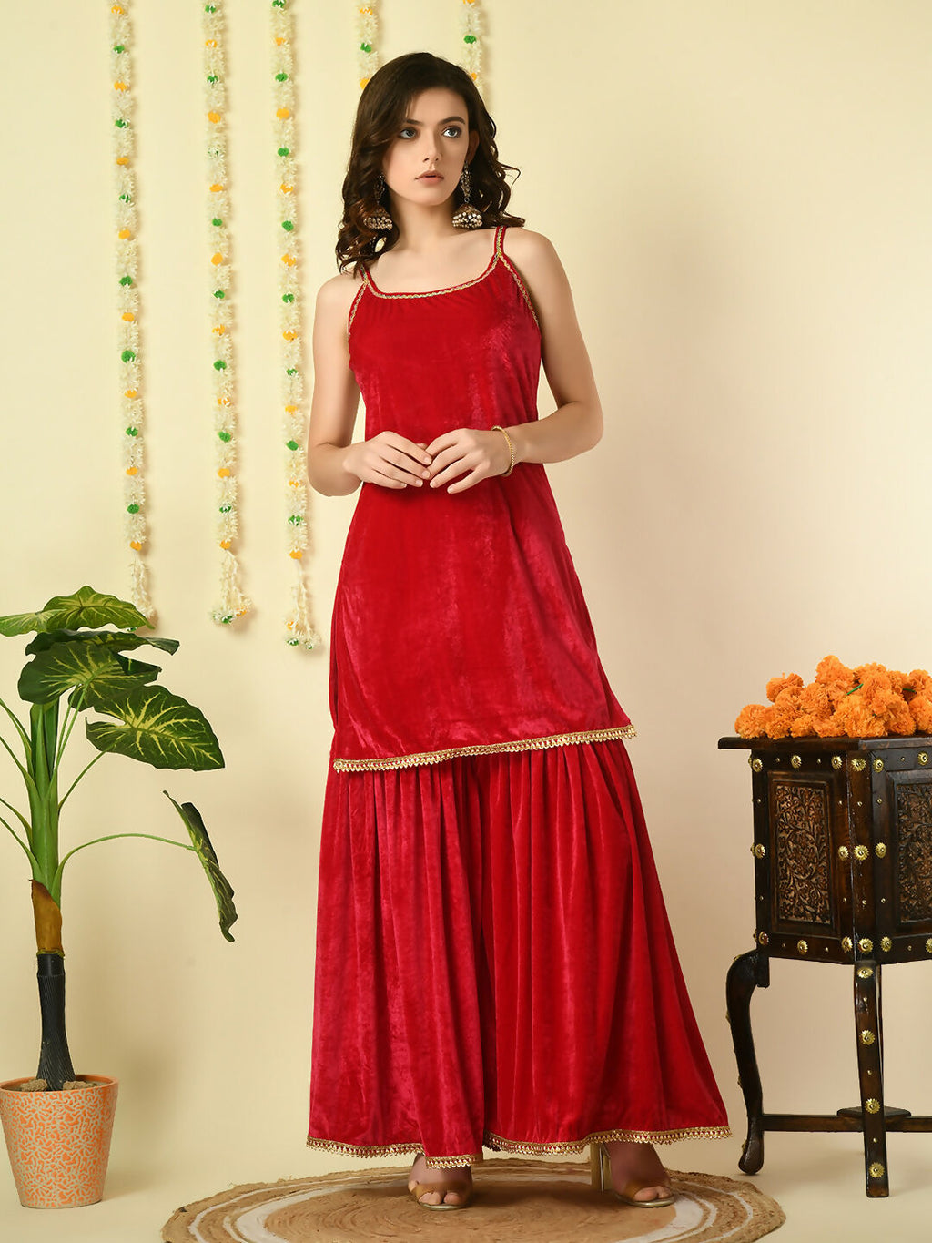 Myshka Women's Pink Velvet Kurti & Sharara With Dupatta Party Sets