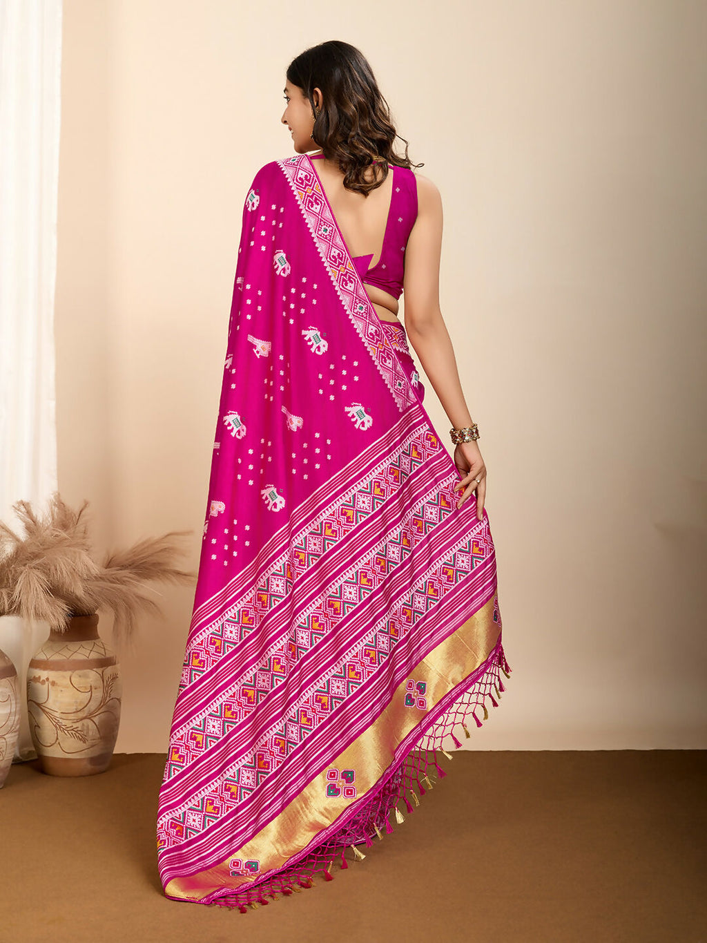 Pink Soft Silk Woven Meenakari Designer Saree - Vedanti