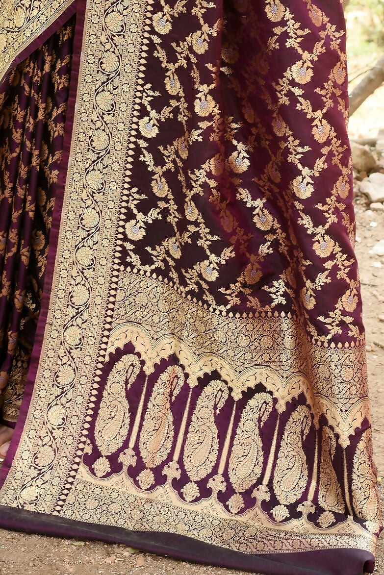 Joban Fashion Plum Purple Banarasi Soft Pure Handloom Banarasi Silk Saree