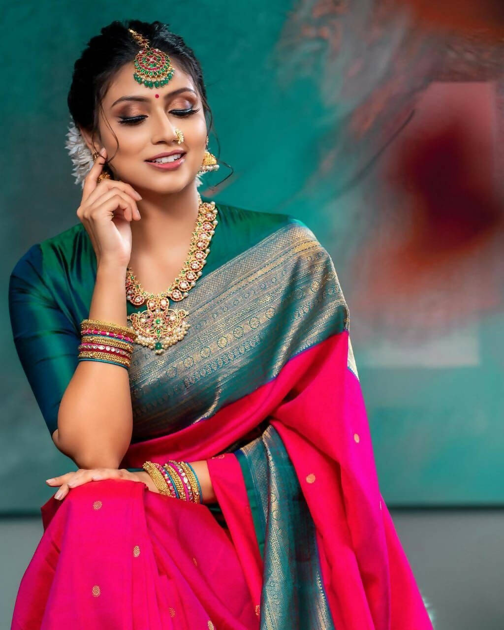 DEIANA'S Beautiful Designer Golden zari Soft Lichi Silk Saree - Pink