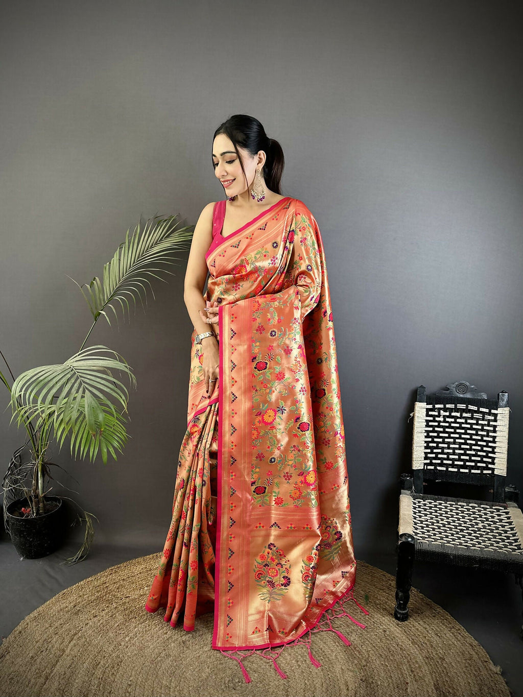 Joban Fashion Peach Floral & Leaf Motifs Soft Silk Paithani Saree - Distacart