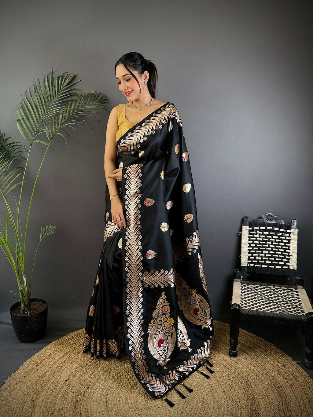 Joban Fashion Banarasi Black Woven Soft Silk Saree - Distacart