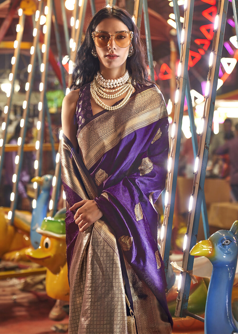 Beautiful Wine Handloom Weaving Silk Saree - Emponline