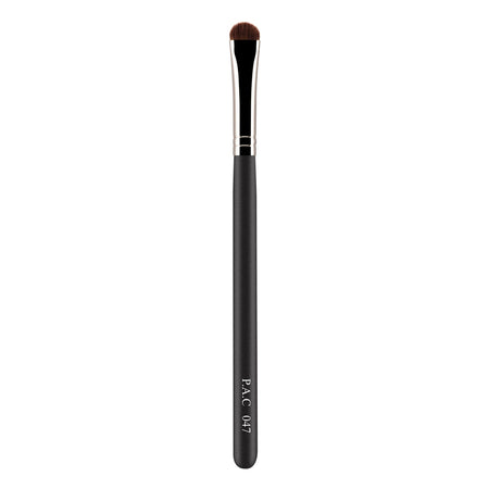 PAC Studio Eyeshadow Brush - 047