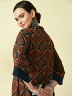 Myshka Women's Multi A-Line Kurta & Trousers