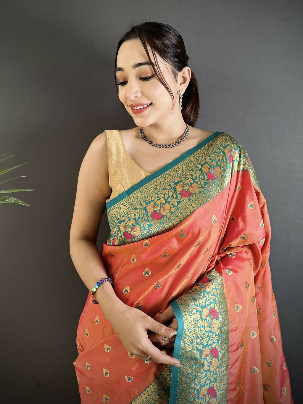 Joban Fashion Coral Pink Intricate Motifs Soft Silk Banarasi Saree