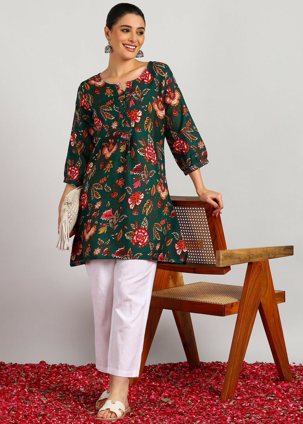 Aavyora Women's Green Floral Printed Flared Tunic - Distacart