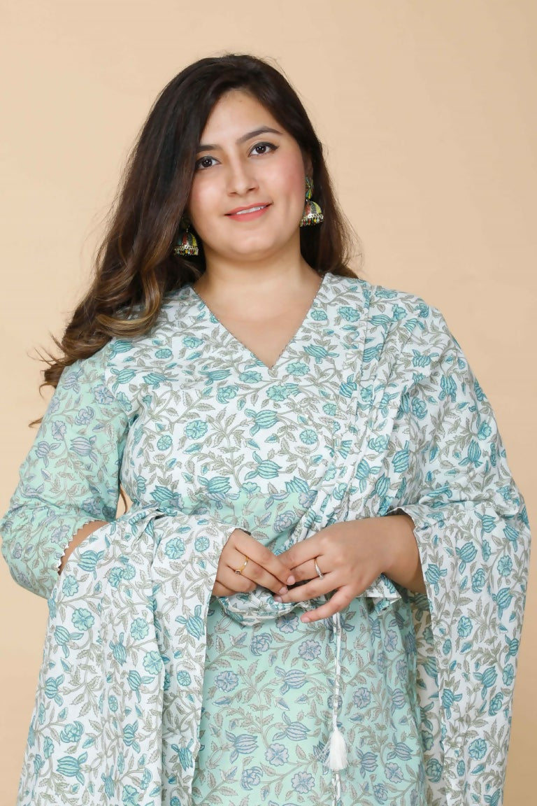Miravan Women's Plus Size Floral Printed Straight Kurta And Palazzo With Dupatta Set