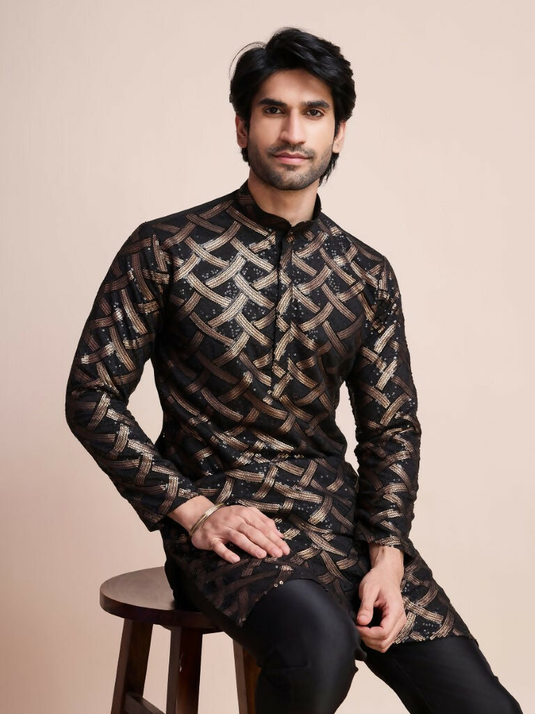 Vastranavya Traditional Festival Wear Pure Silk Thread & Sequence Embroidered Work Kurta