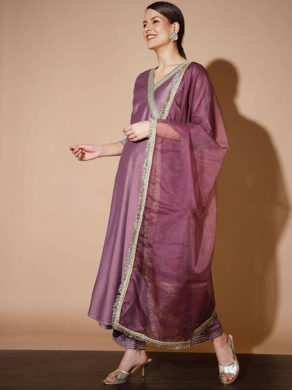 Myshka Women Mauve Solid Kurta & Palazzos With Dupatta - Distacart