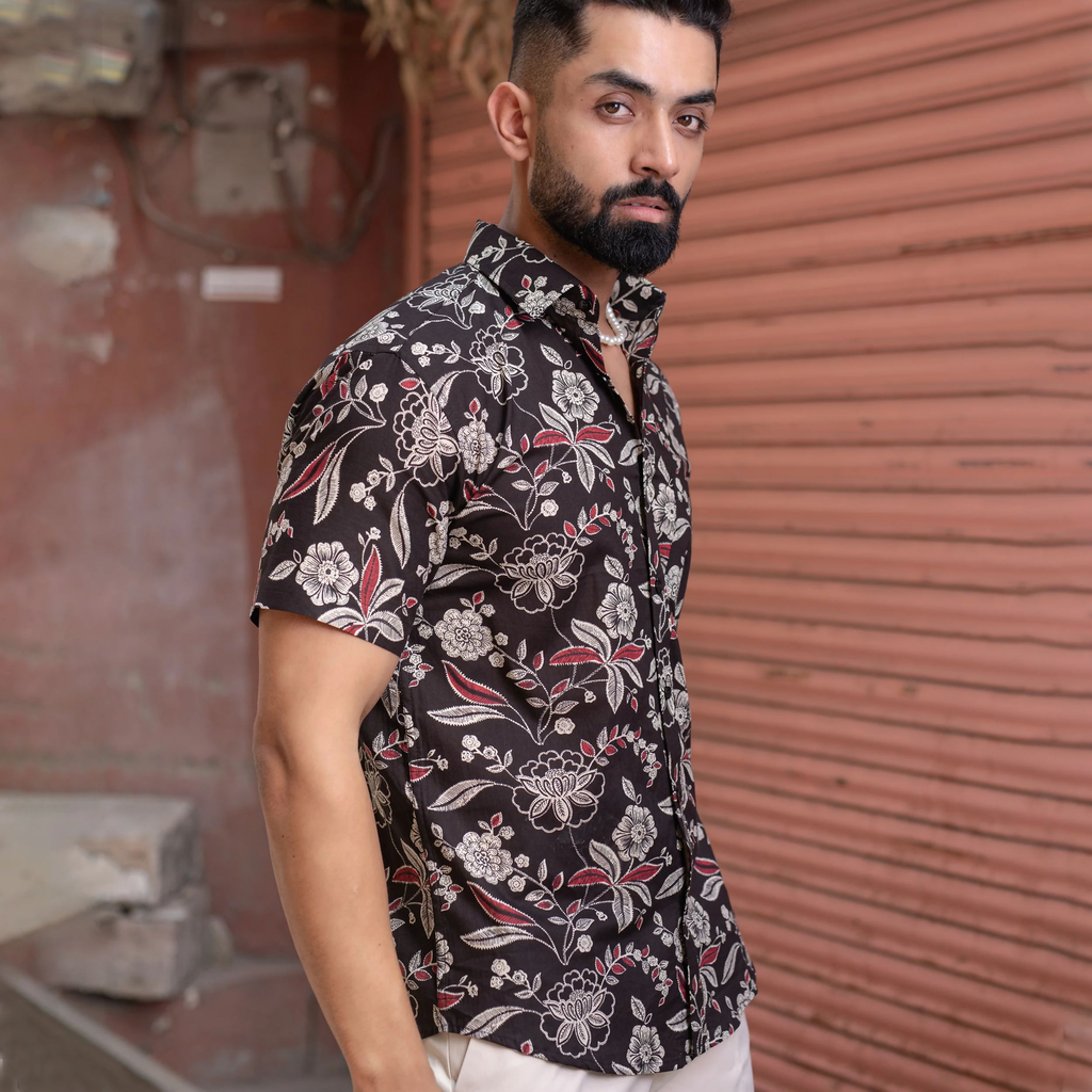 Miravan Men's Multi Colour Floral Printed Half Sleeve Slim Fit shirt