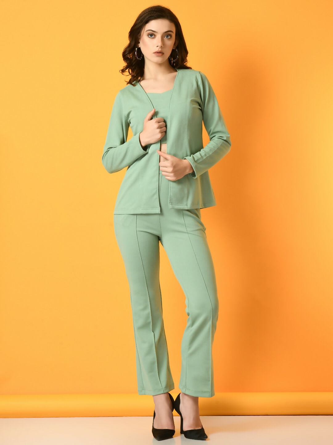 Myshka Women's Green Solid Jacket