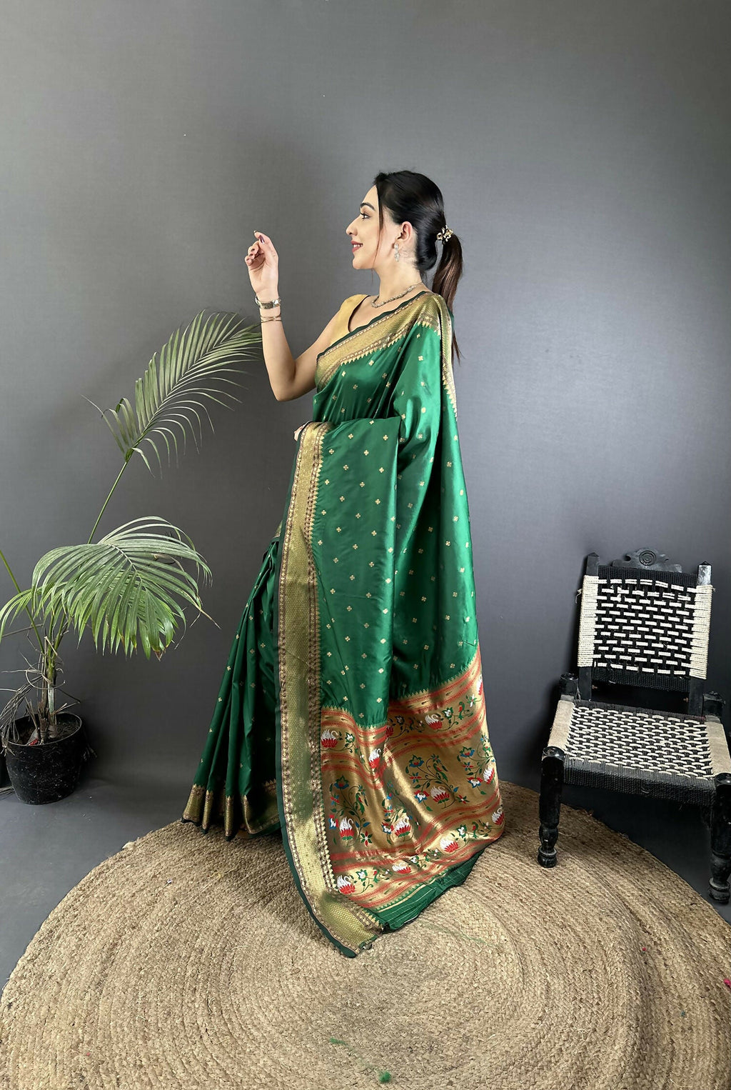 Joban Fashion Green Butti Woven Soft Lichi Silk Paithani Saree - Distacart