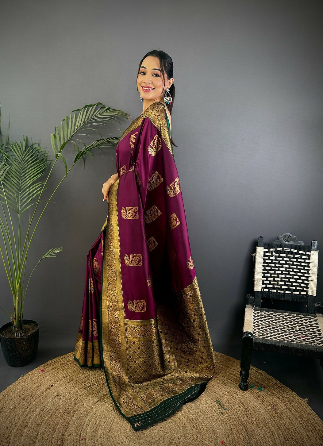 Joban Fashion Black Peacock Banarasi Silk Sarees